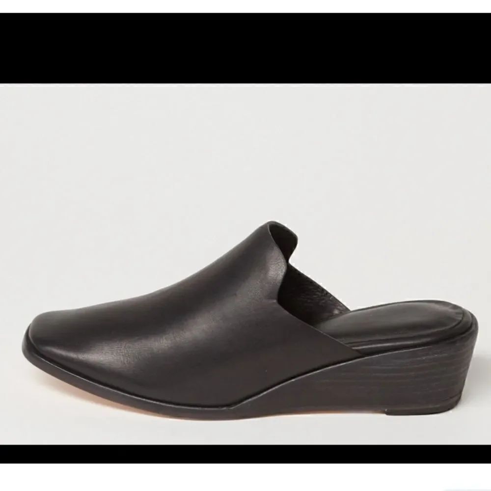 Wal & Pai Echo Wedge Mule NIB